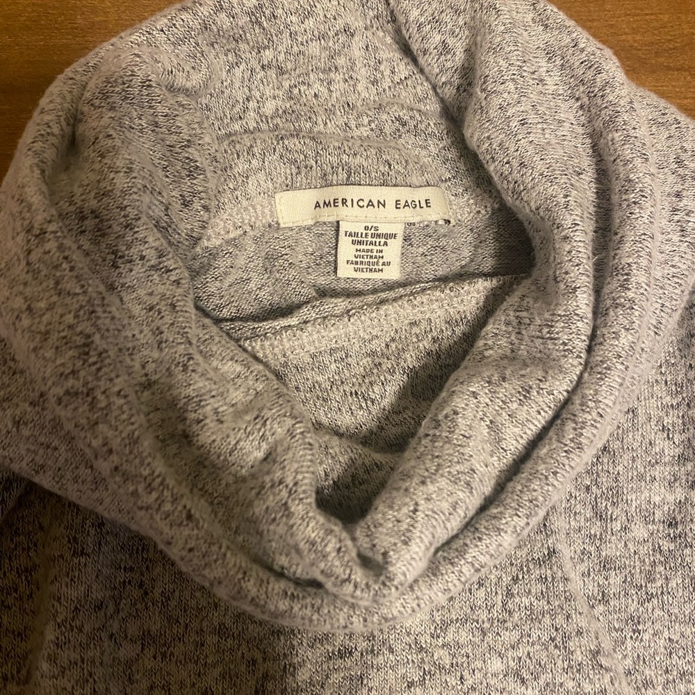 American eagle turtle neck